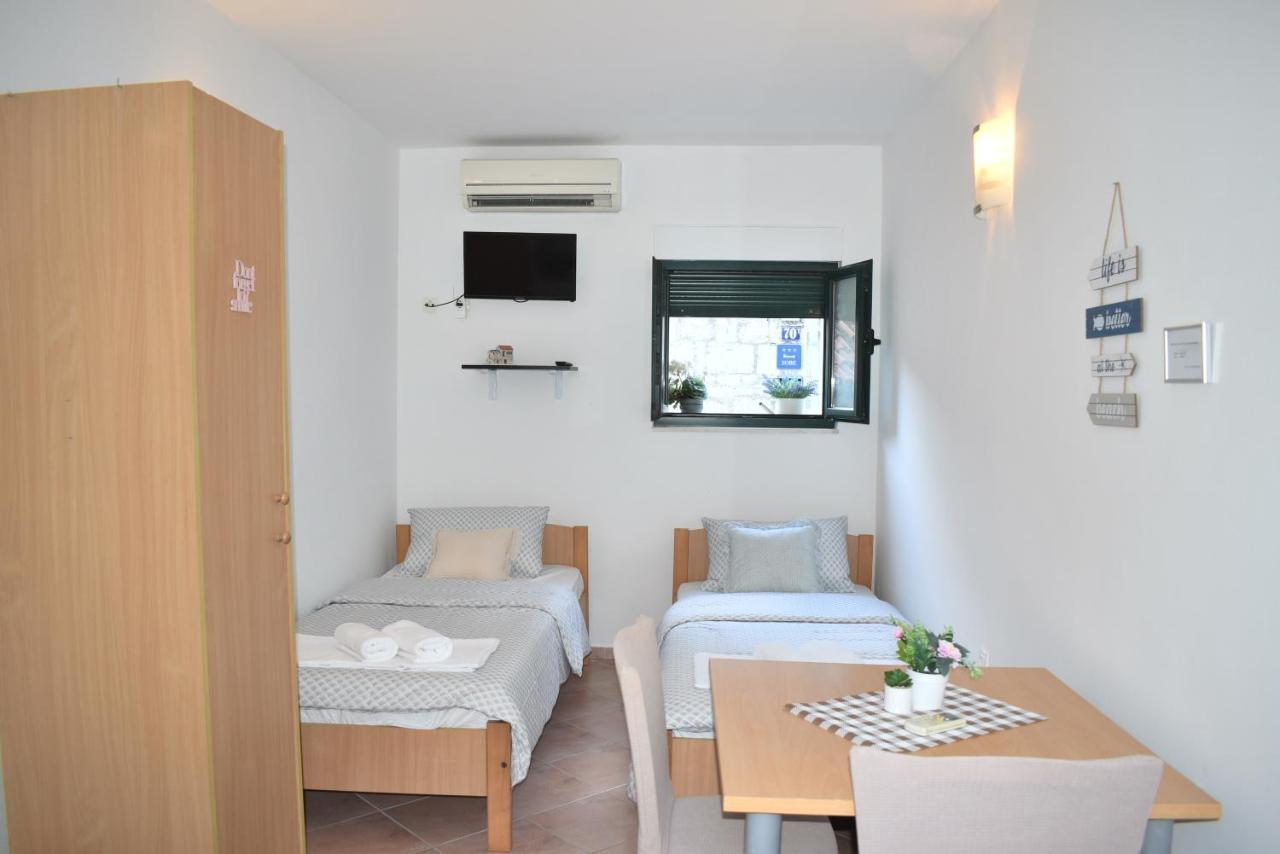 Twin Love Apartment Split Extérieur photo